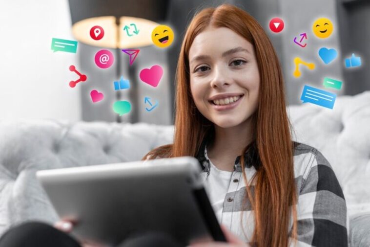 SocialMediaGirls Forums